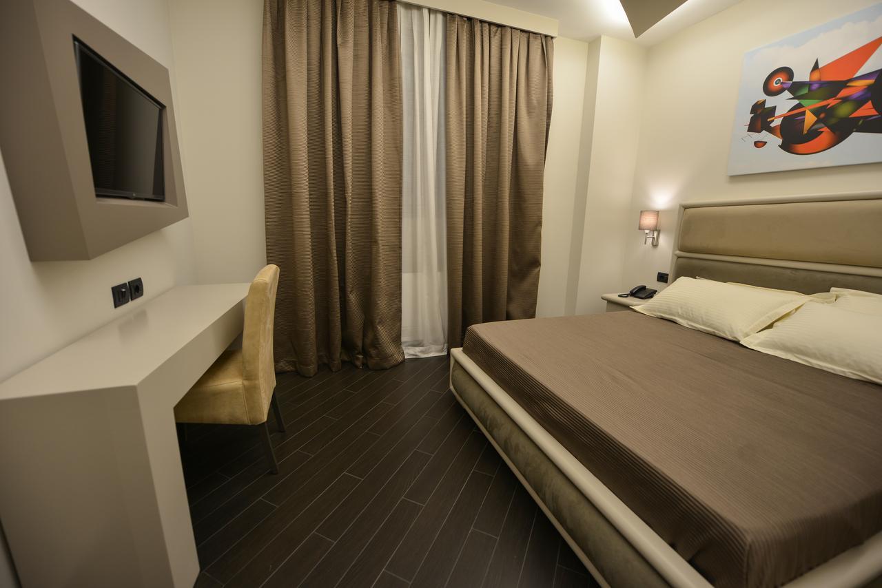 Petit Hotel Elita Shkoder Exterior photo