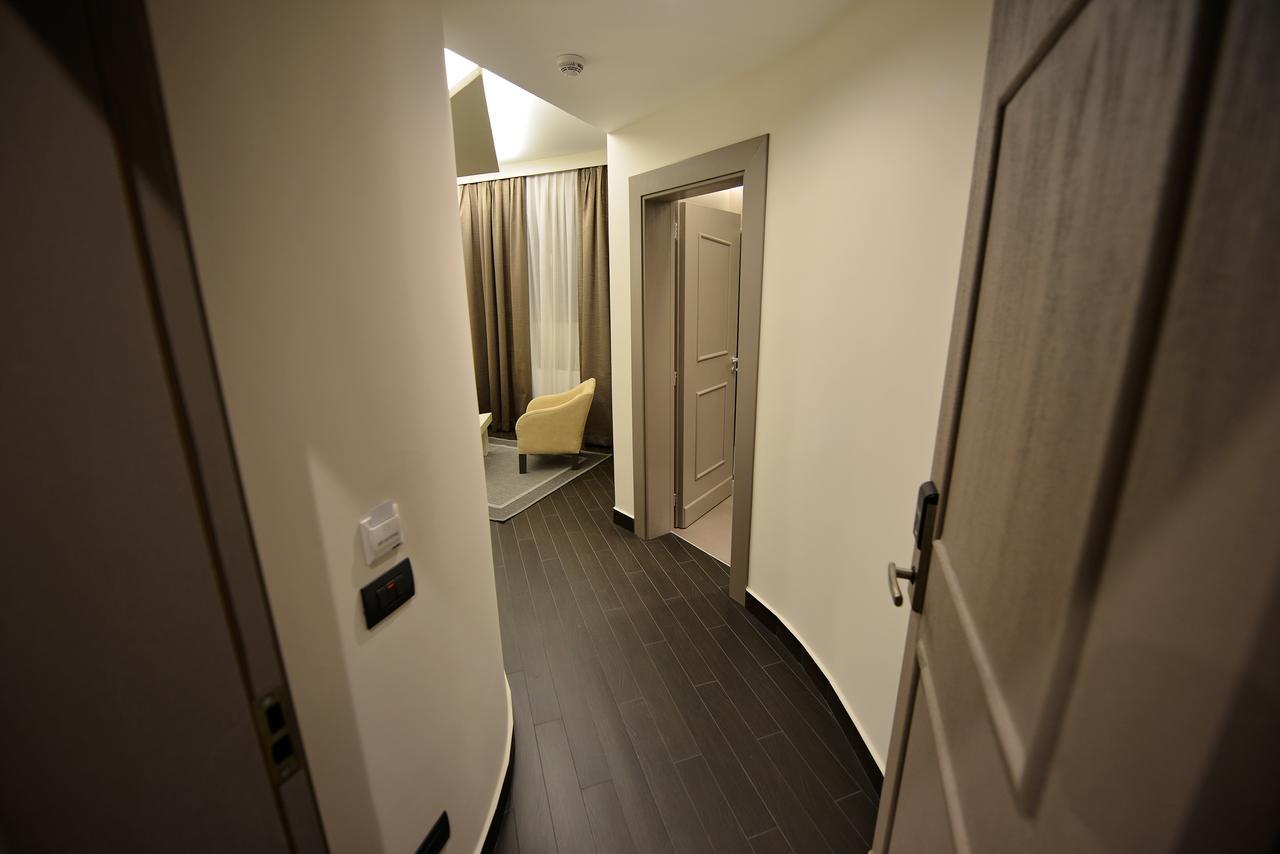 Petit Hotel Elita Shkoder Exterior photo