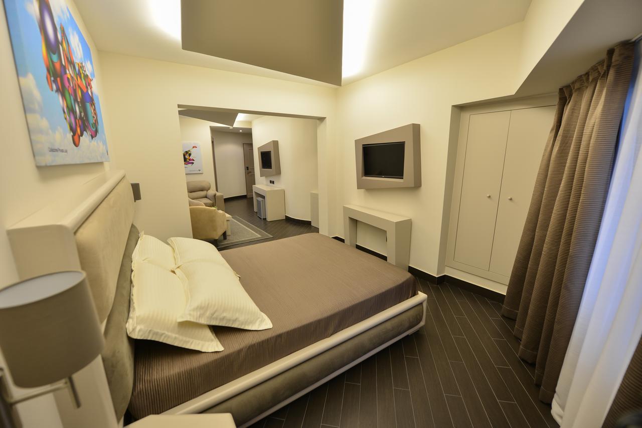 Petit Hotel Elita Shkoder Exterior photo