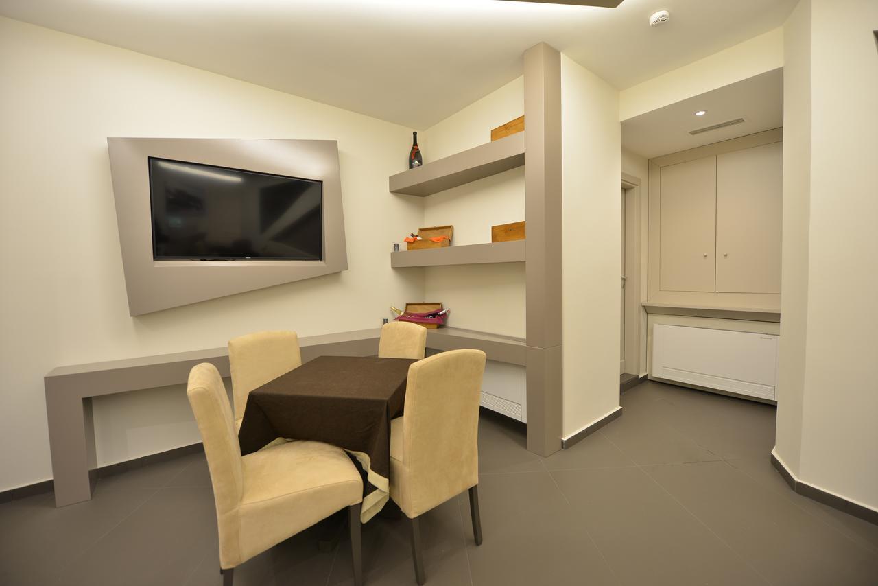 Petit Hotel Elita Shkoder Exterior photo